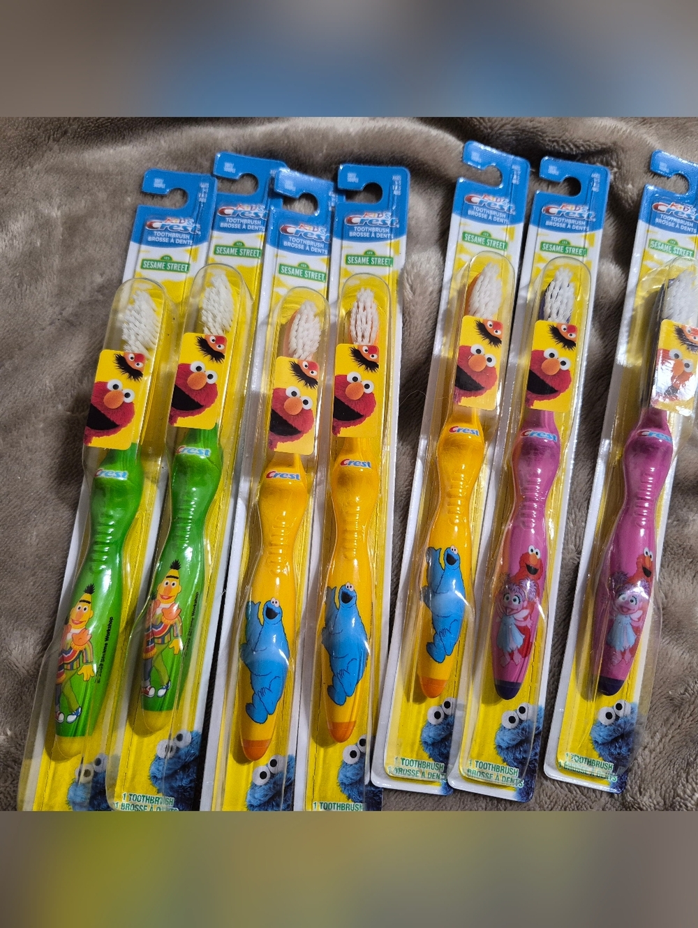 BNIP sesame Street 7 kids tooth brushes
